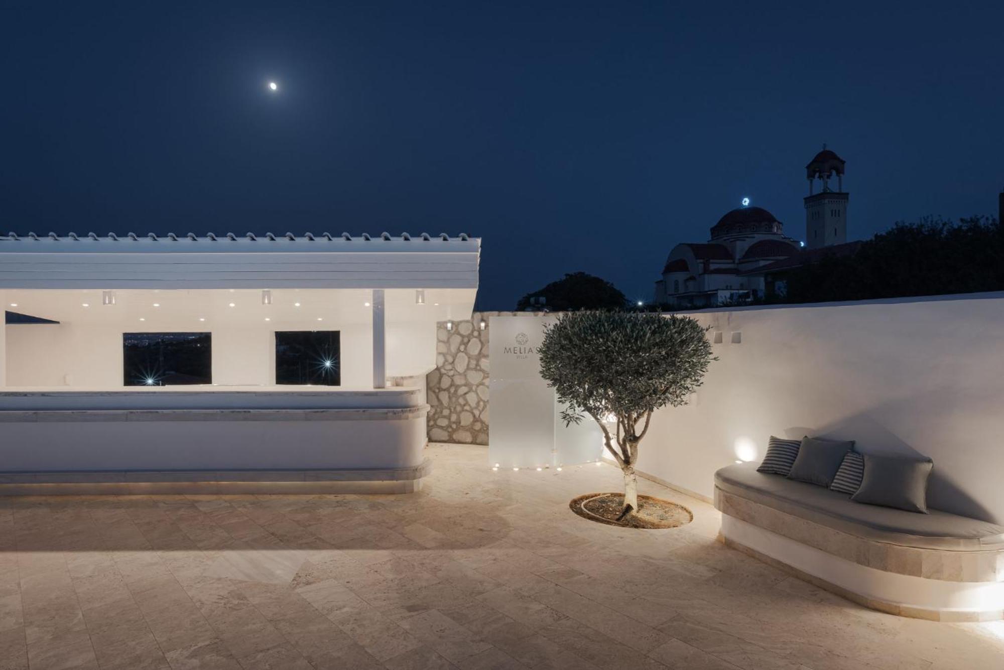 Melia΄s Holiday home Dhiminio